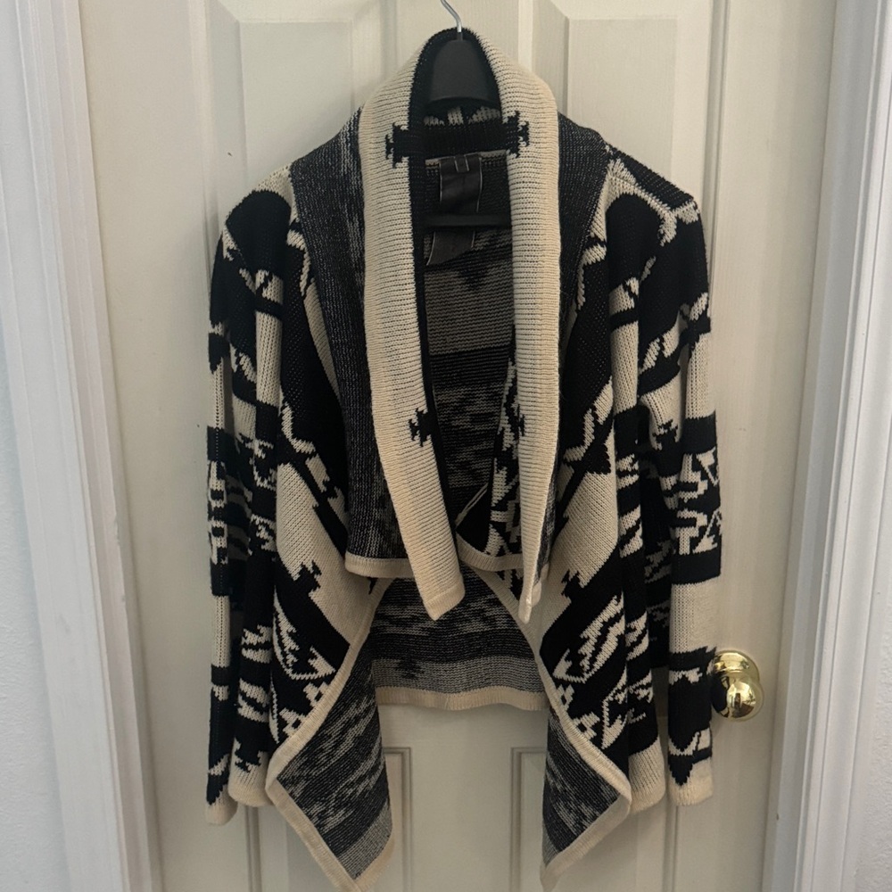 Moon Collection Black and Cream Cardigan